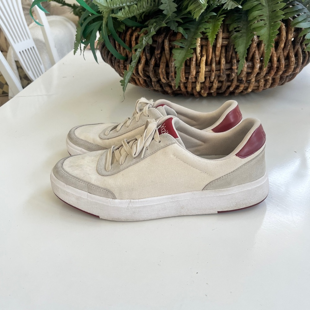 Kizik Prague Shoes sneakers M 10.5 W 12 Beige Red Canvas Hands Free Tech
